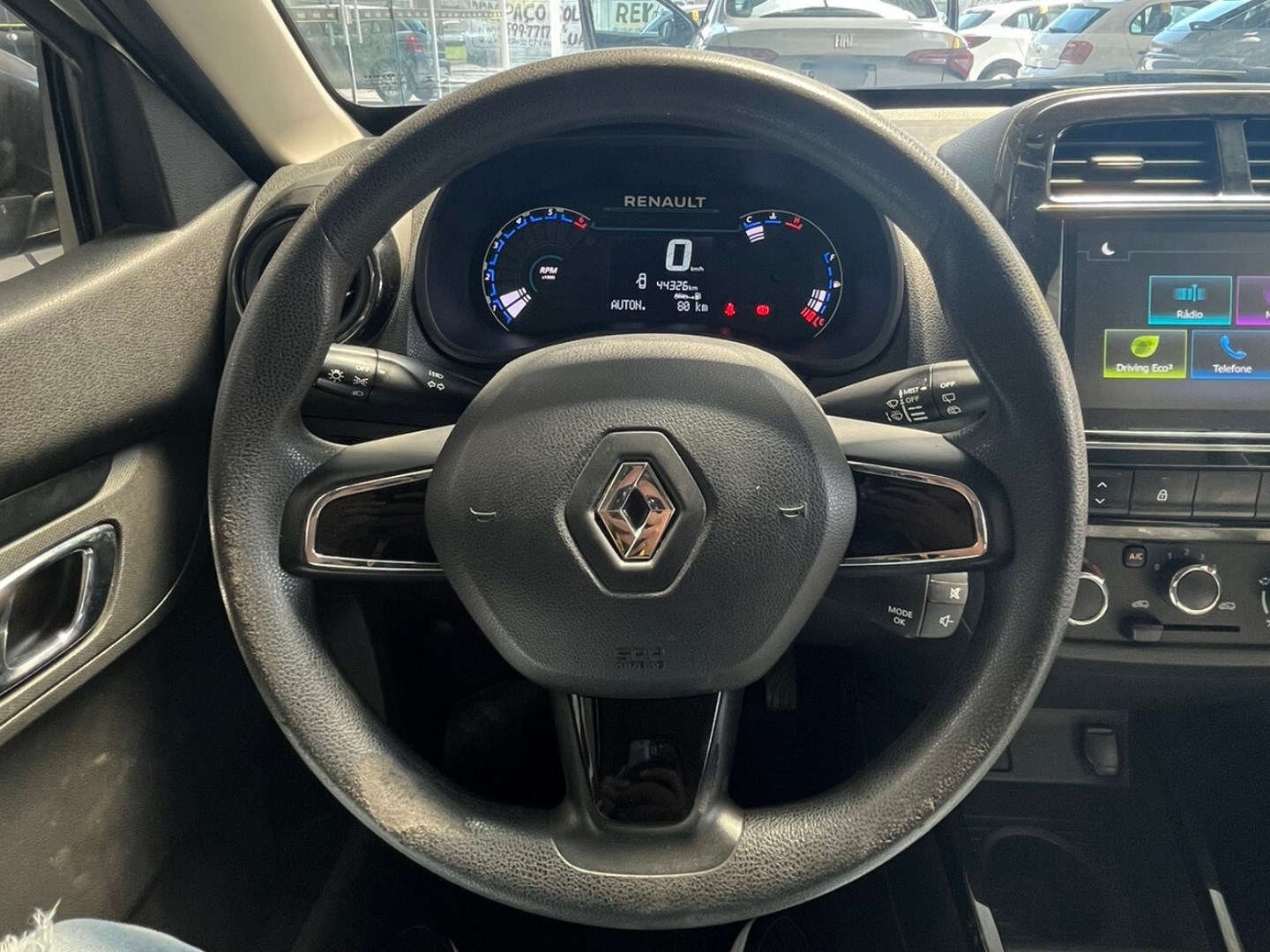 RENAULT KWID 1.0 12V SCE FLEX INTENSE MANUAL 2023 Cinza - Miniatura 8 - SIG Multimarcas