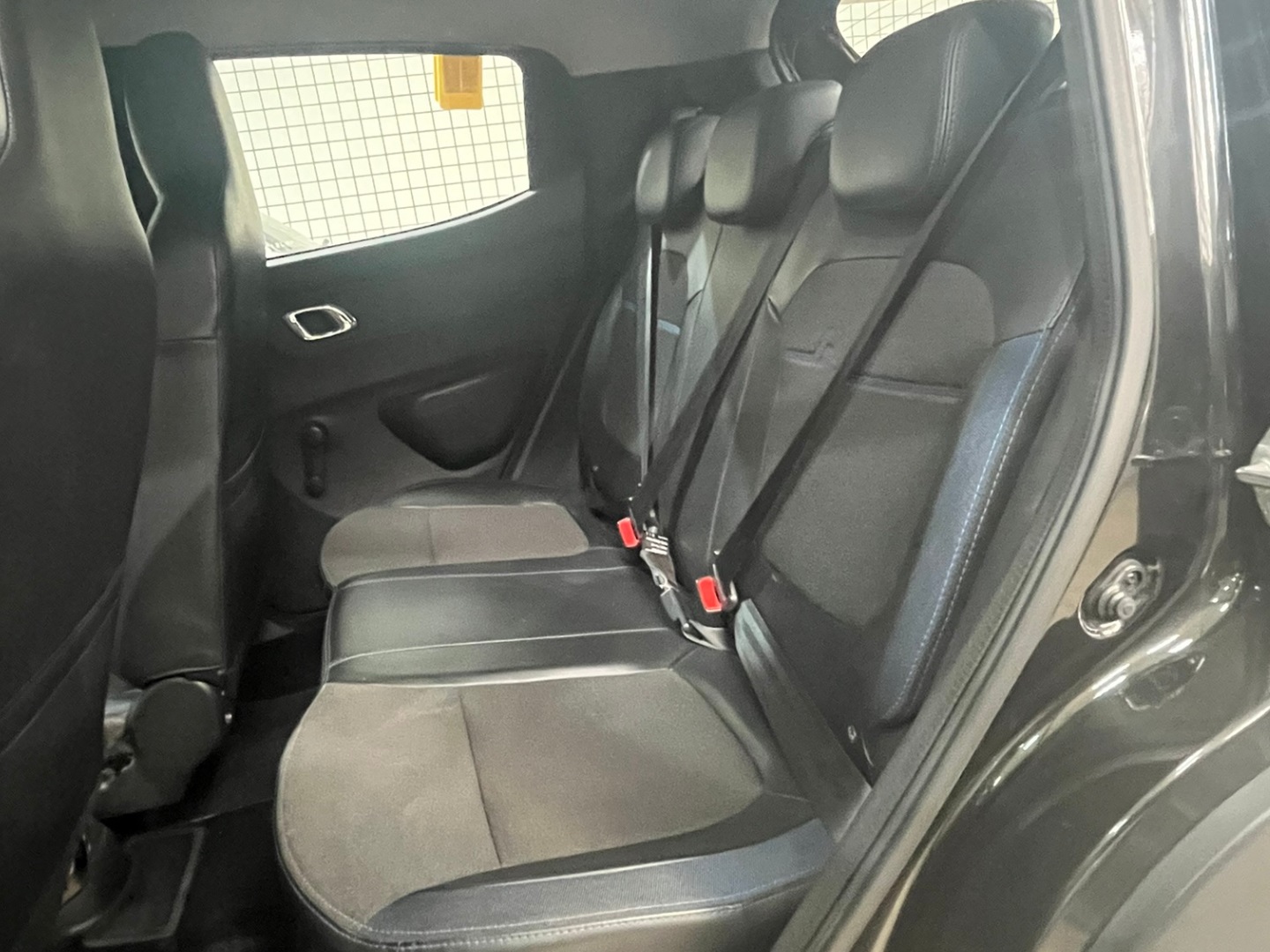 RENAULT KWID 1.0 12V SCE FLEX INTENSE MANUAL 2023 Preto - Miniatura 6 - SIG Multimarcas