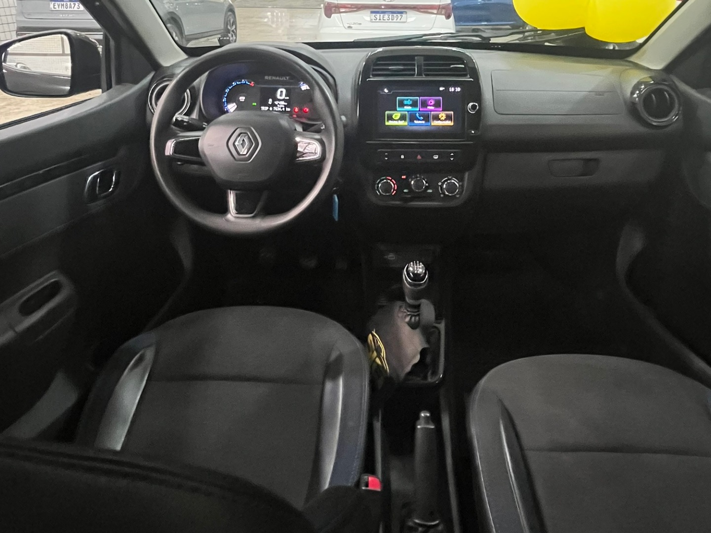 RENAULT KWID 1.0 12V SCE FLEX INTENSE MANUAL 2023 Preto - Miniatura 7 - SIG Multimarcas