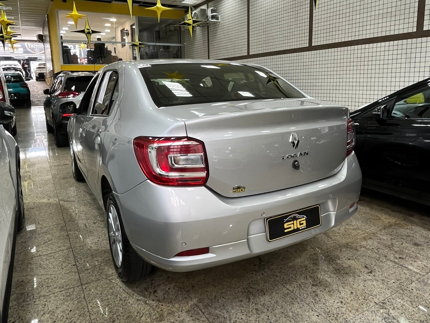 RENAULT LOGAN 1.0 12V SCE FLEX ZEN MANUAL 2024 Prata - Miniatura 6 - SIG Multimarcas