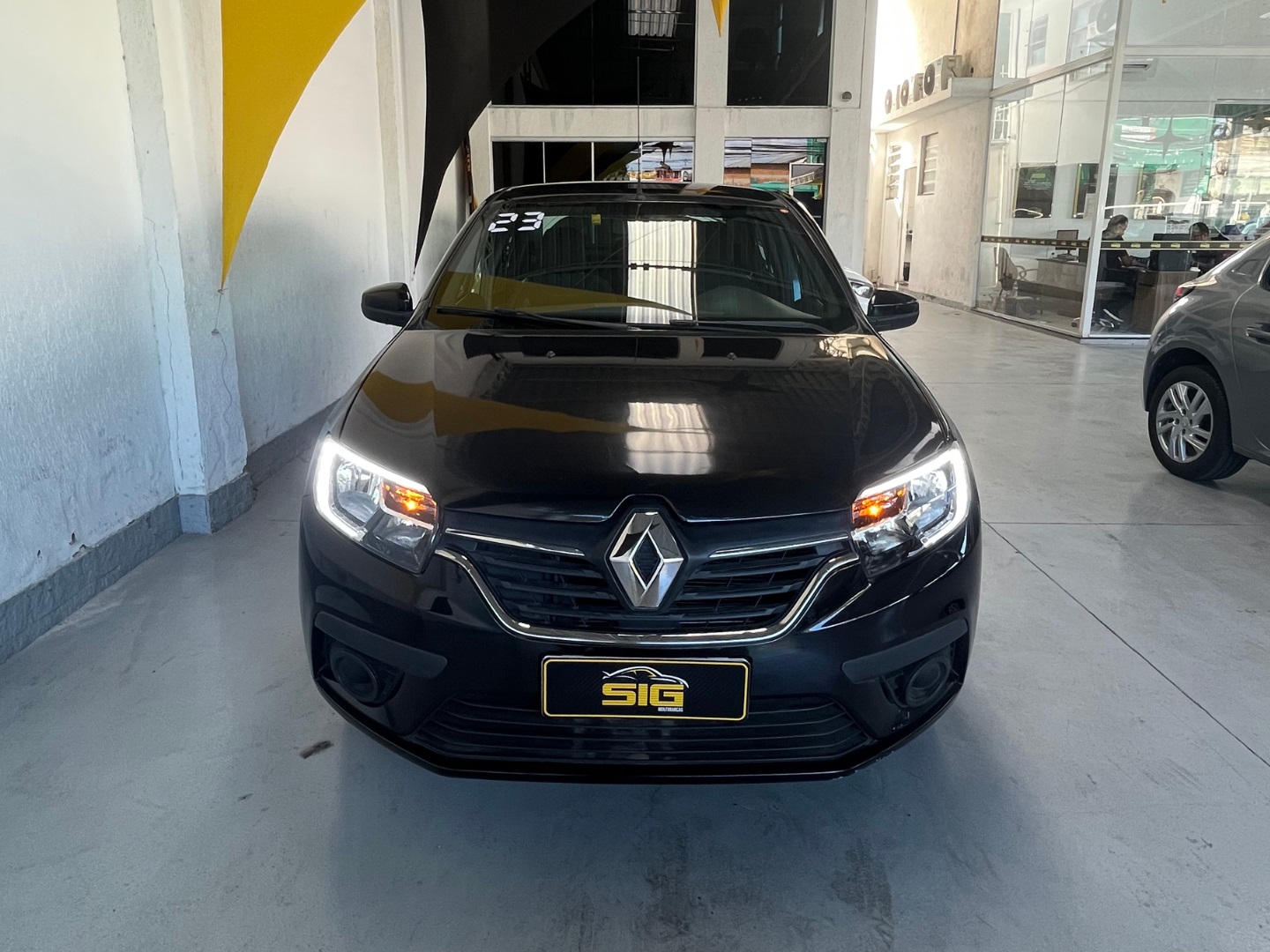 RENAULT LOGAN 1.0 12V SCE FLEX ZEN MANUAL 2023 Preto - Miniatura 2 - SIG Multimarcas