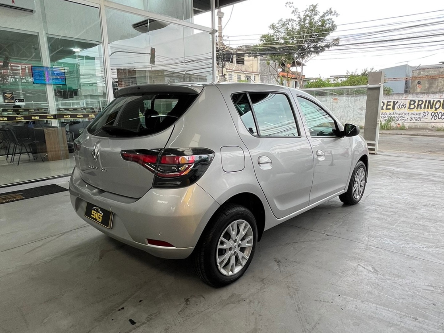 RENAULT SANDERO 1.0 12V SCE FLEX S EDITION MANUAL 2023 Prata - Miniatura 7 - SIG Multimarcas