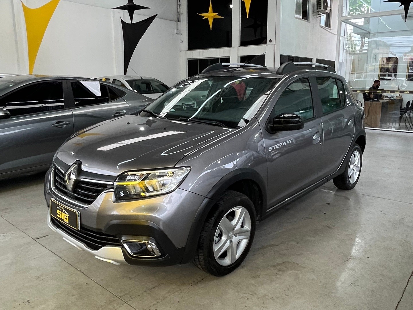 RENAULT SANDERO 1.6 16V SCE FLEX STEPWAY ZEN MANUAL 2023 Cinza - Miniatura 3 - SIG Multimarcas