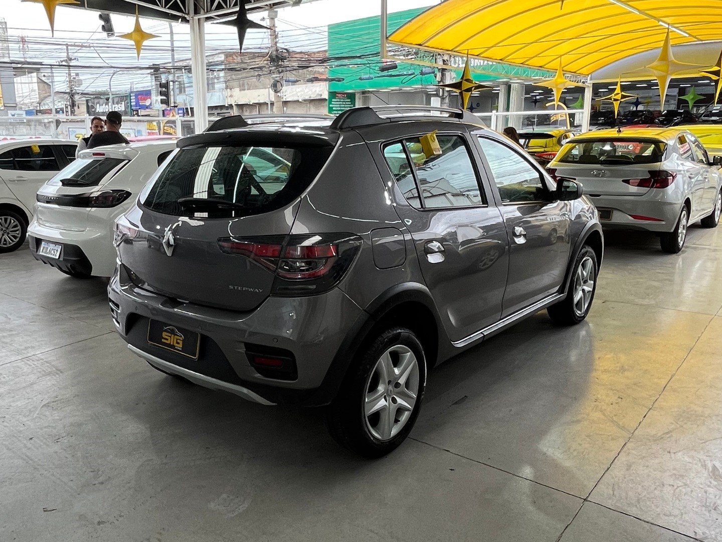 RENAULT SANDERO 1.6 16V SCE FLEX STEPWAY ZEN MANUAL 2023 Cinza - Miniatura 7 - SIG Multimarcas