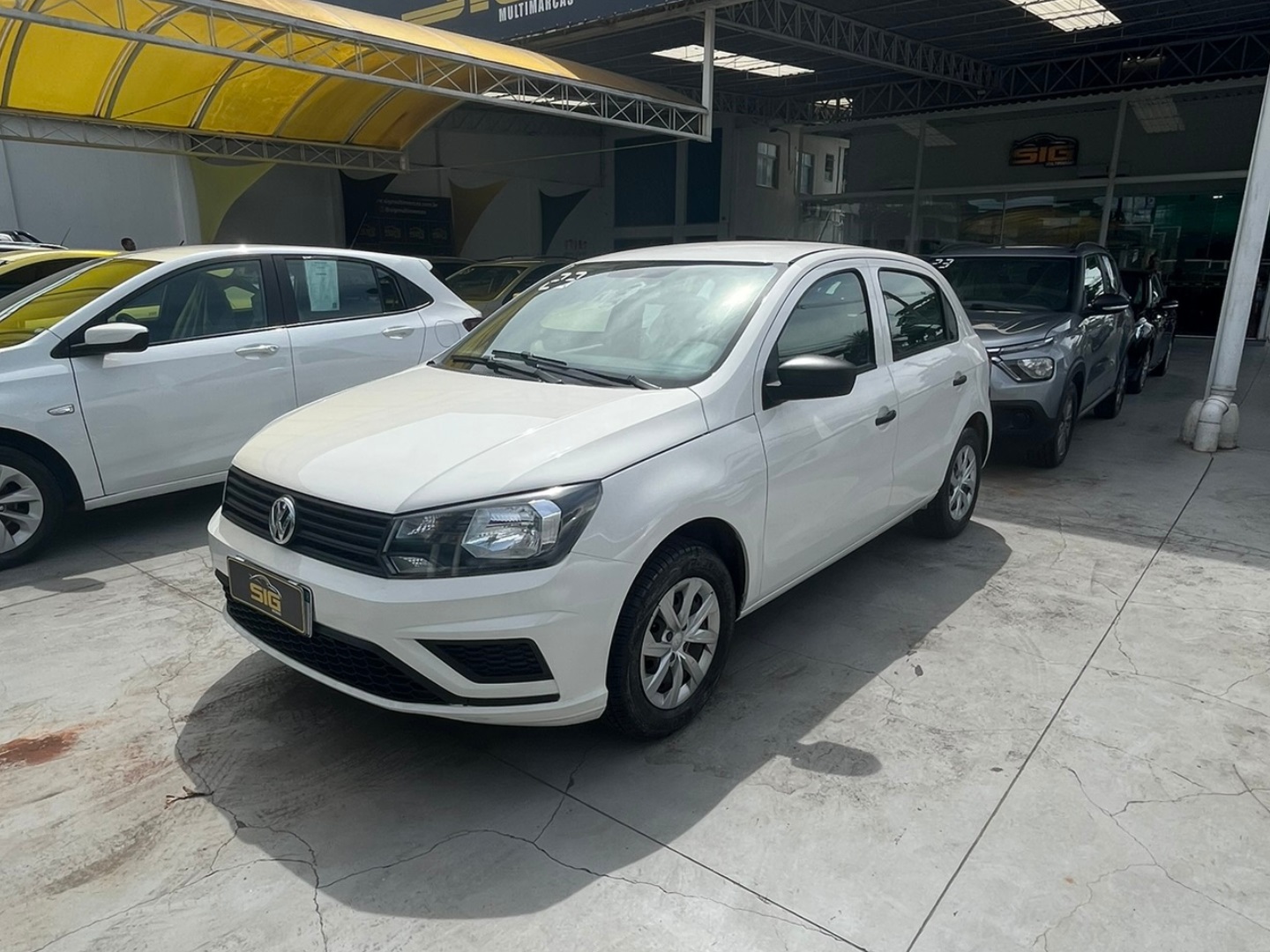VOLKSWAGEN GOL 1.0 12V MPI TOTALFLEX 4P MANUAL 2023 Branco - Miniatura 4 - SIG Multimarcas