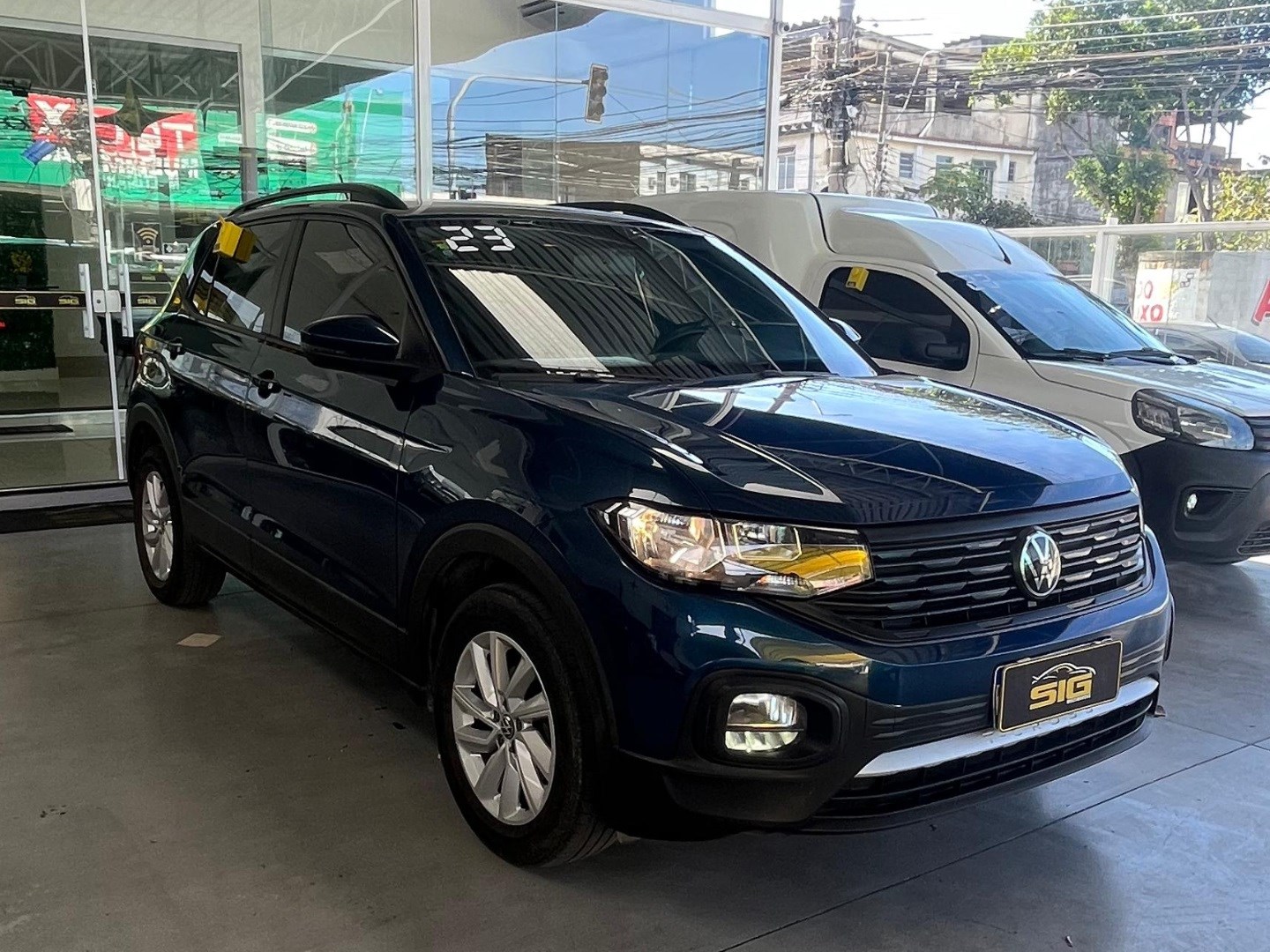 VOLKSWAGEN T-CROSS 1.0 200 TSI TOTAL FLEX AUTOMÁTICO 2023 - Miniatura 4