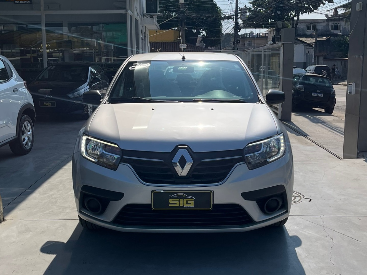 RENAULT LOGAN 1.0 12V SCE FLEX ZEN MANUAL 2024 Prata - Miniatura 2 - SIG Multimarcas