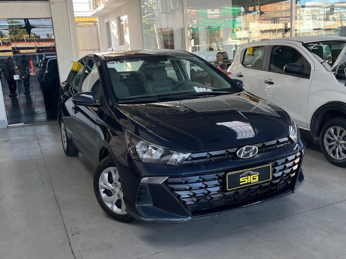 HYUNDAI HB20S 1.0 12V FLEX COMFORT PLUS MANUAL 2024 - Imagem 1 - SIG Multimarcas