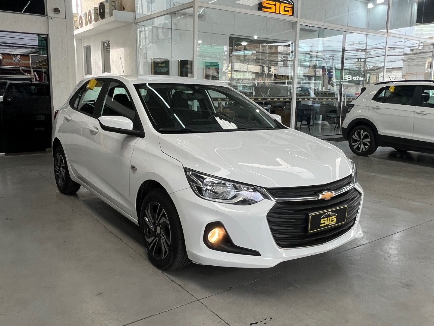 CHEVROLET ONIX 1.0 FLEX LT MANUAL 2024 - Miniatura 3