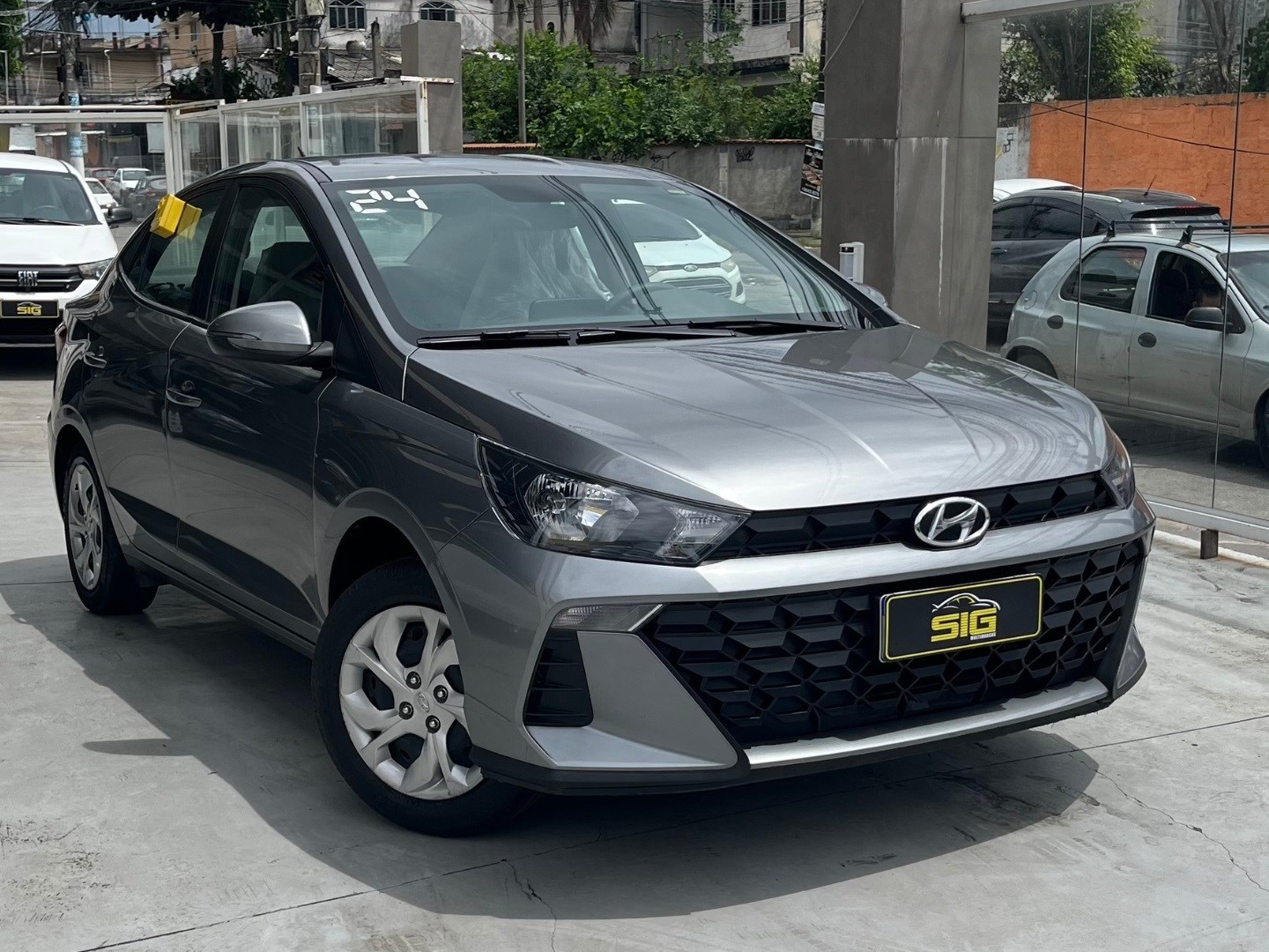 HYUNDAI HB20S 1.0 12V FLEX COMFORT PLUS MANUAL 2024 - Imagem 1 - SIG Multimarcas
