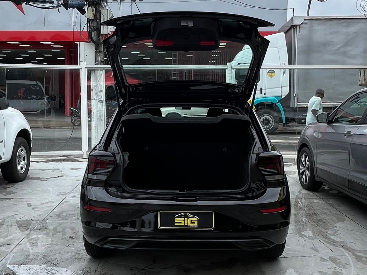 VOLKSWAGEN POLO 1.0 MPI MANUAL 2024 Preto - Miniatura 8 - SIG Multimarcas