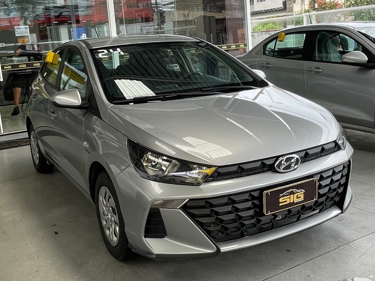 HYUNDAI HB20 1.0 12V FLEX SENSE PLUS MANUAL 2024 Prata - Miniatura 3 - SIG Multimarcas