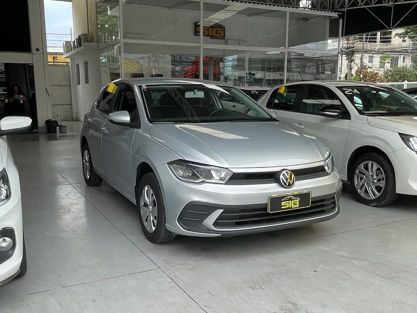 VOLKSWAGEN POLO 1.0 MPI MANUAL 2024 Prata - Miniatura 4 - SIG Multimarcas