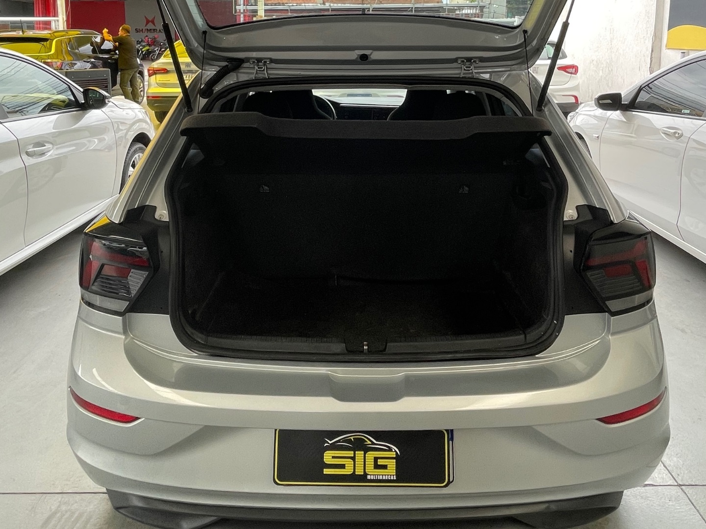 VOLKSWAGEN POLO 1.0 MPI MANUAL 2024 Prata - Miniatura 8 - SIG Multimarcas