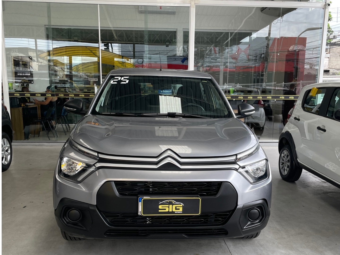 CITROEN C3 1.0 FIREFLY FLEX LIVE PACK MANUAL 2025 Cinza - Miniatura 4 - SIG Multimarcas