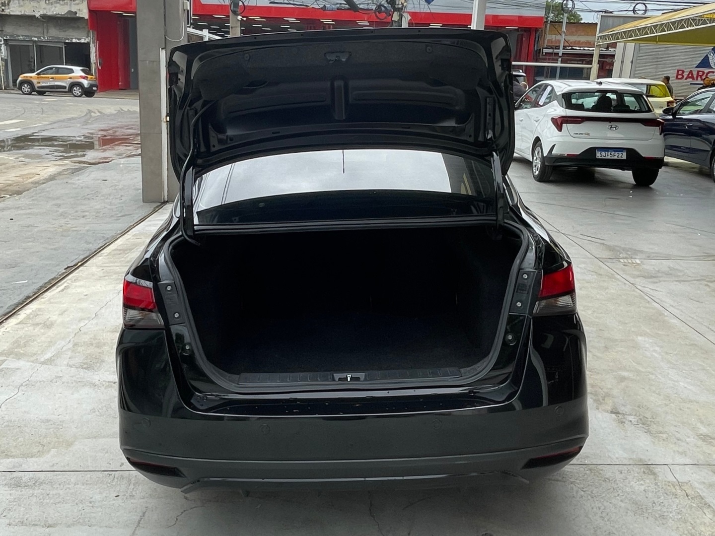 NISSAN VERSA 1.6 16V FLEX ADVANCE XTRONIC 2024 Preto - Miniatura 7 - SIG Multimarcas