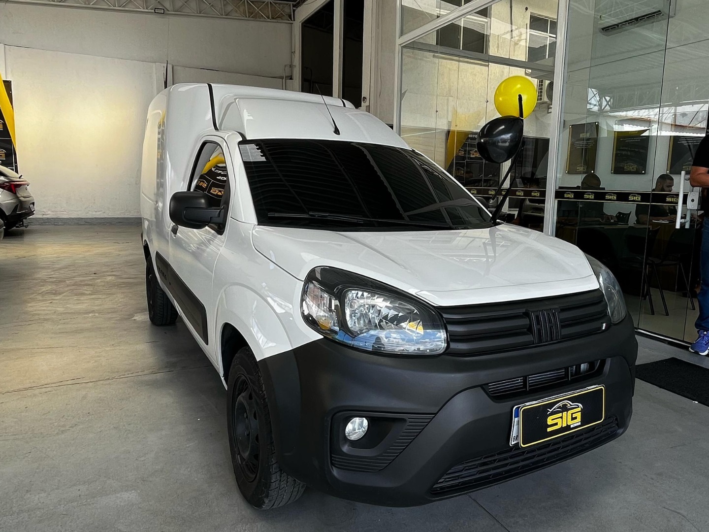 FIAT FIORINO 1.4 MPI FURGÃO ENDURANCE 8V FLEX 2P MANUAL 2024 Branco seminovo à venda em Duque de Caxias - Miniatura Interior - SIG Multimarcas