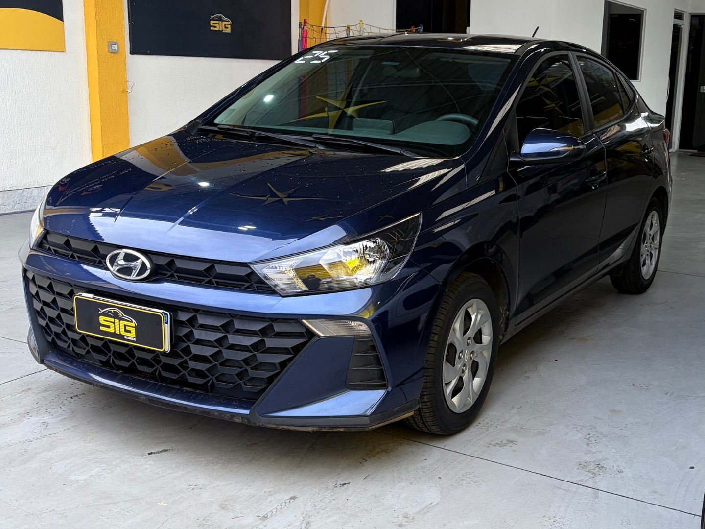 HYUNDAI HB20S 1.0 12V FLEX COMFORT PLUS MANUAL 2025 Azul seminovo à venda em Duque de Caxias - Miniatura Interior - SIG Multimarcas