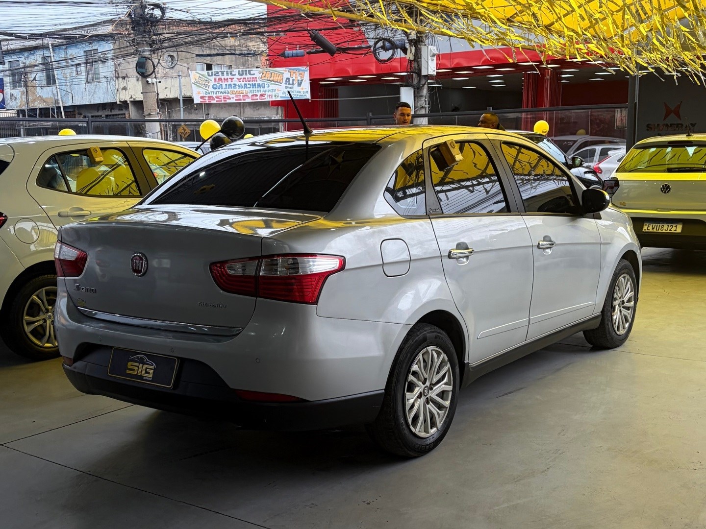 FIAT GRAND SIENA 1.4 MPI ATTRACTIVE 8V FLEX 4P MANUAL 2016 Prata seminovo à venda em Duque de Caxias - Miniatura Vista 6 - SIG Multimarcas