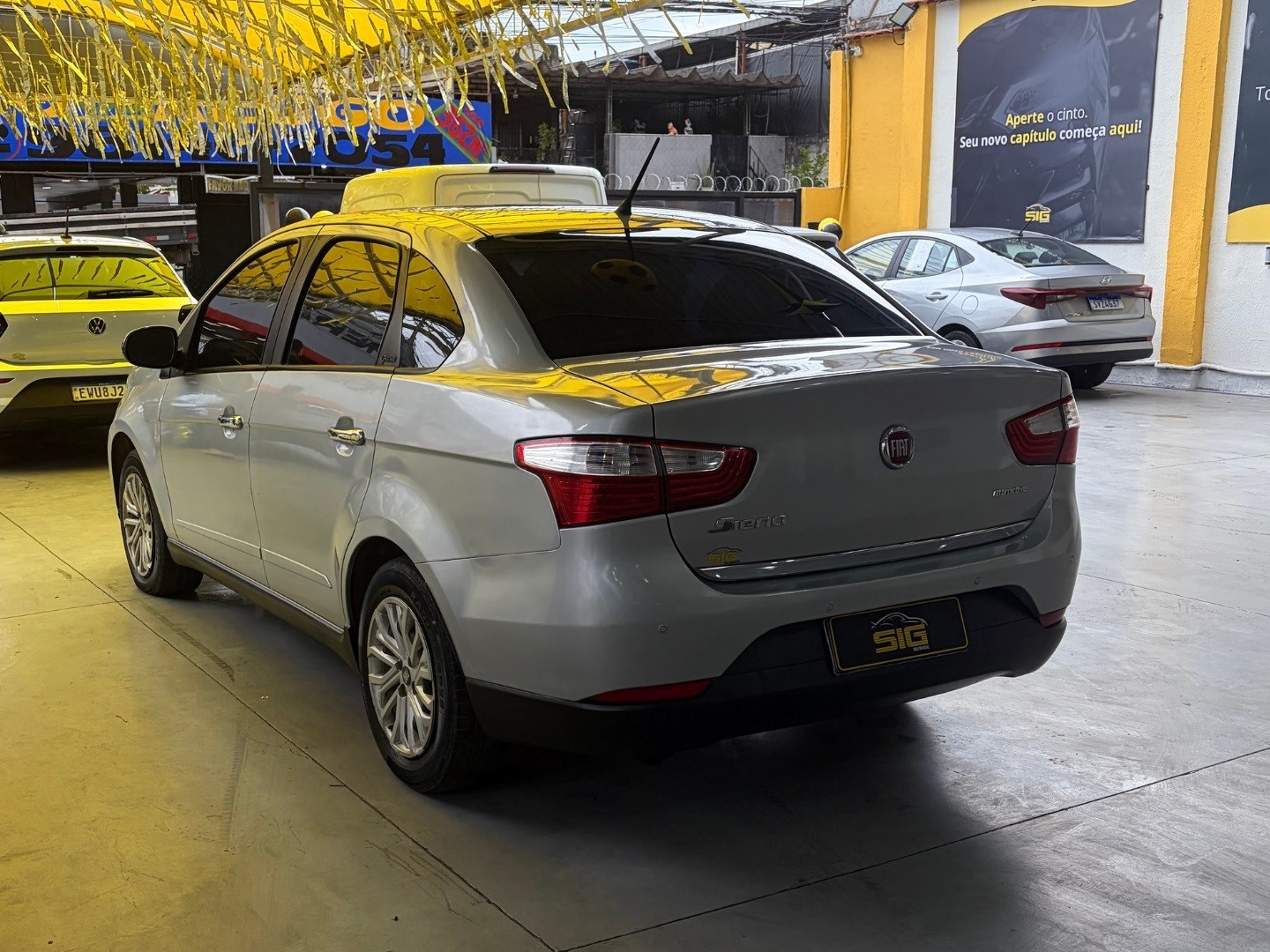 FIAT GRAND SIENA 1.4 MPI ATTRACTIVE 8V FLEX 4P MANUAL 2016 Prata seminovo à venda em Duque de Caxias - Miniatura Detalhe - SIG Multimarcas