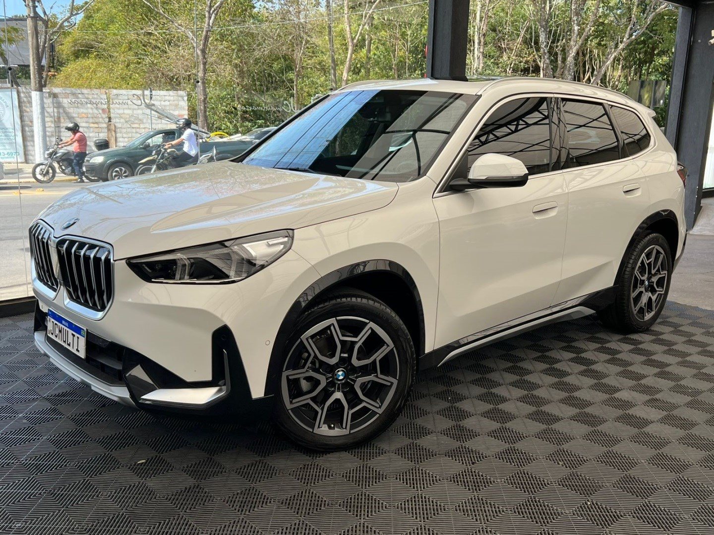 BMW X1