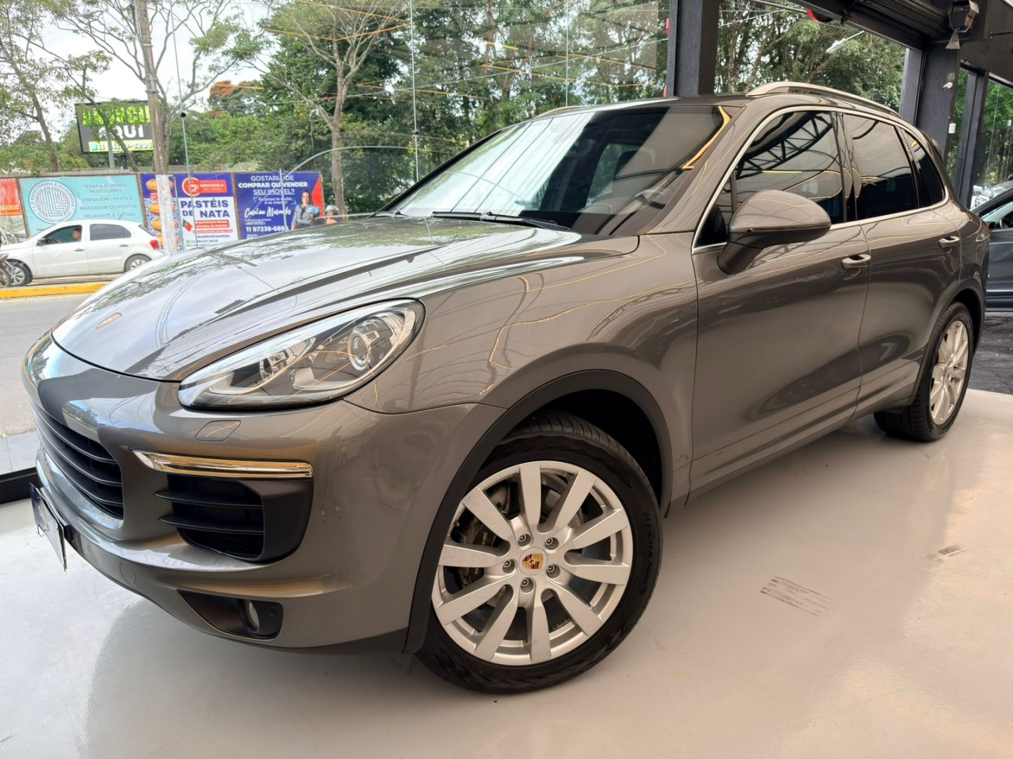 PORSCHE CAYENNE