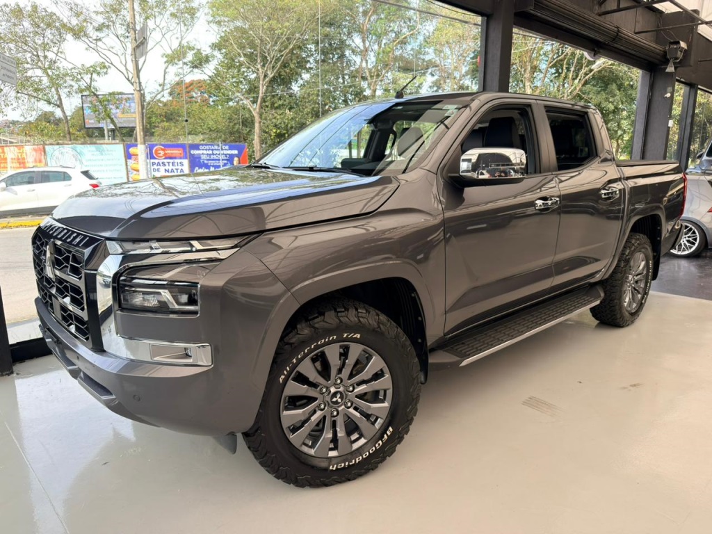MITSUBISHI TRITON