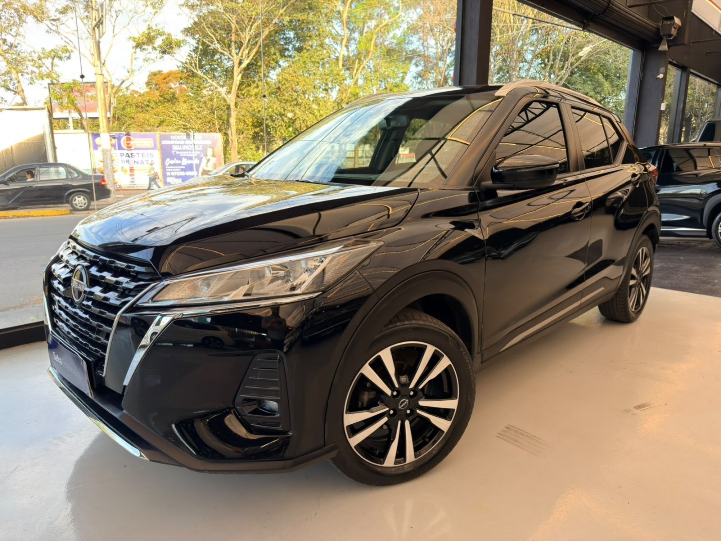 NISSAN KICKS