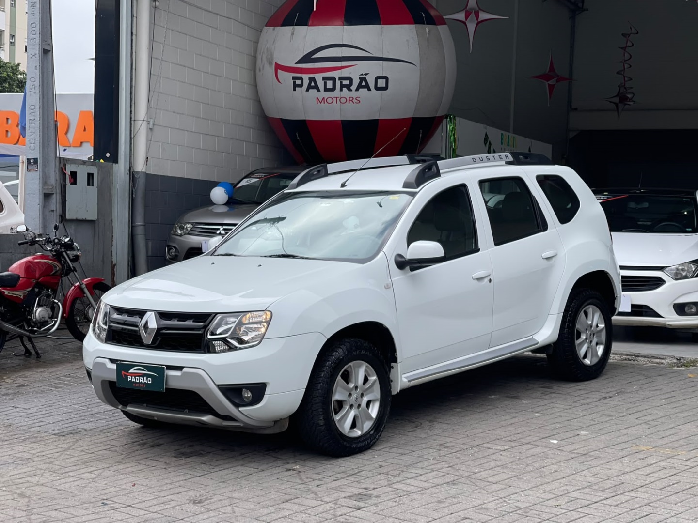 RENAULT DUSTER