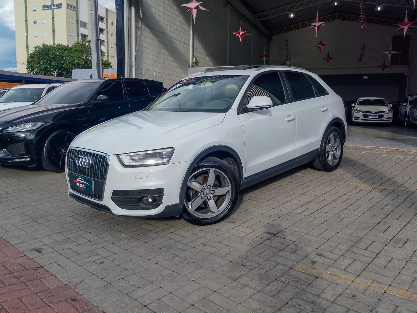 AUDI Q3