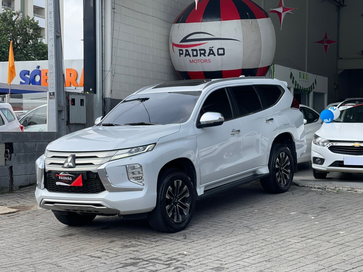 MITSUBISHI PAJERO SPORT