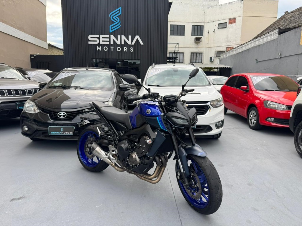 YAMAHA MT-09