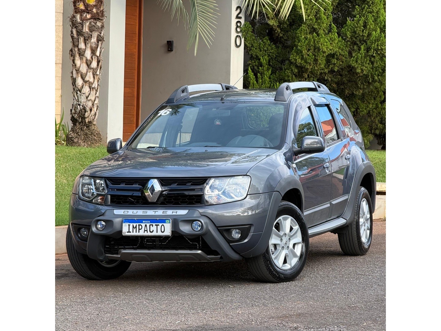 RENAULT DUSTER