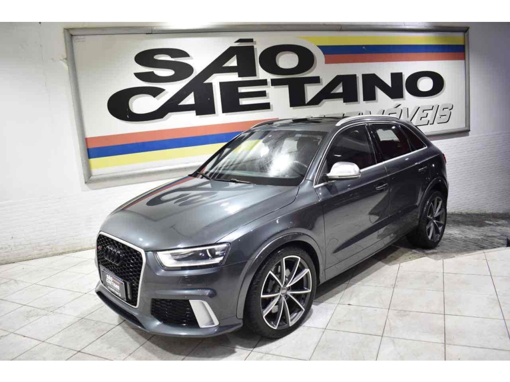 AUDI RS Q3