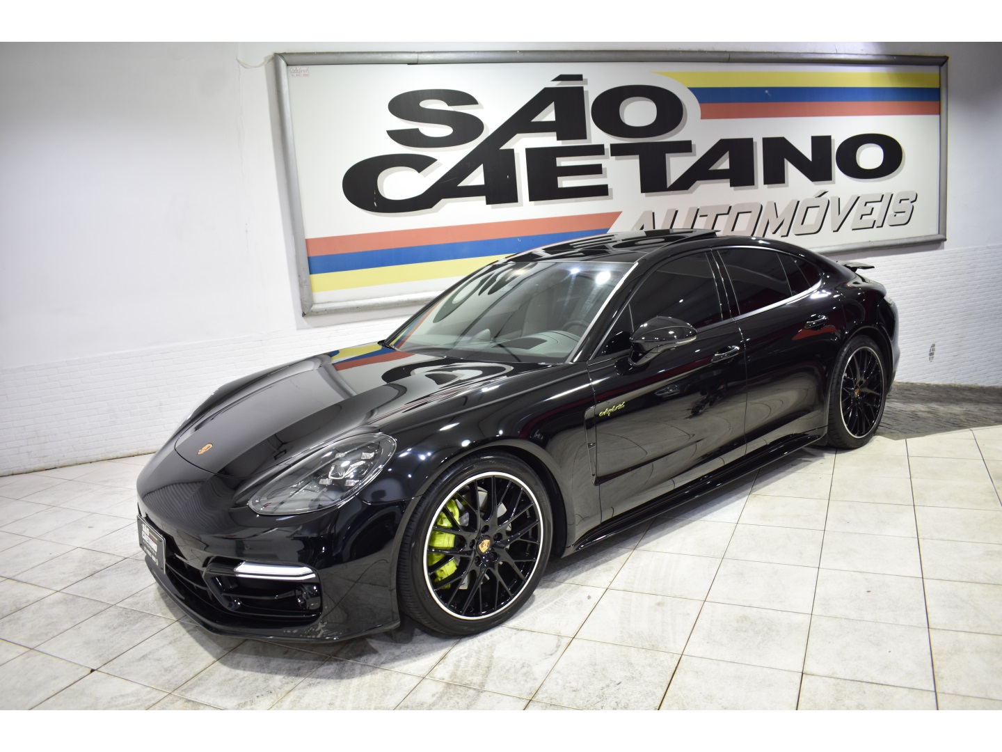 PORSCHE PANAMERA