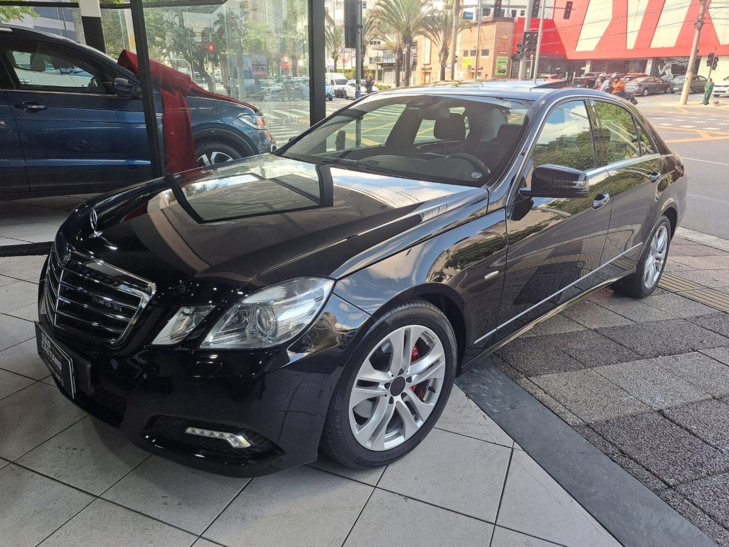 MERCEDES-BENZ E 350
