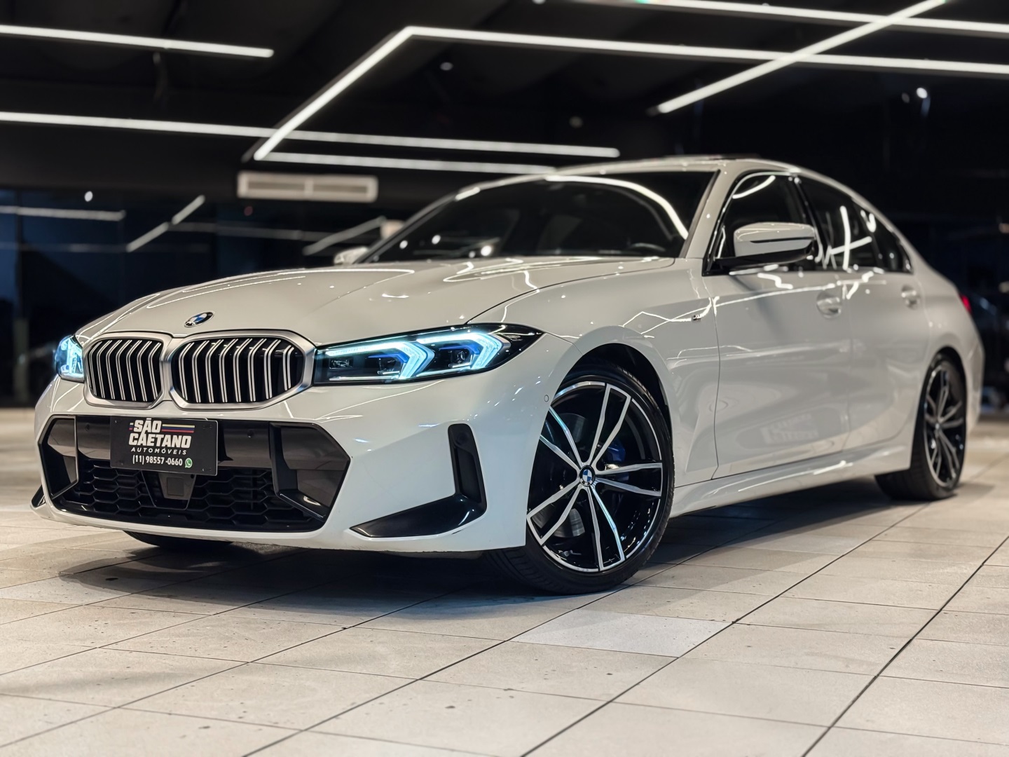 BMW 320i