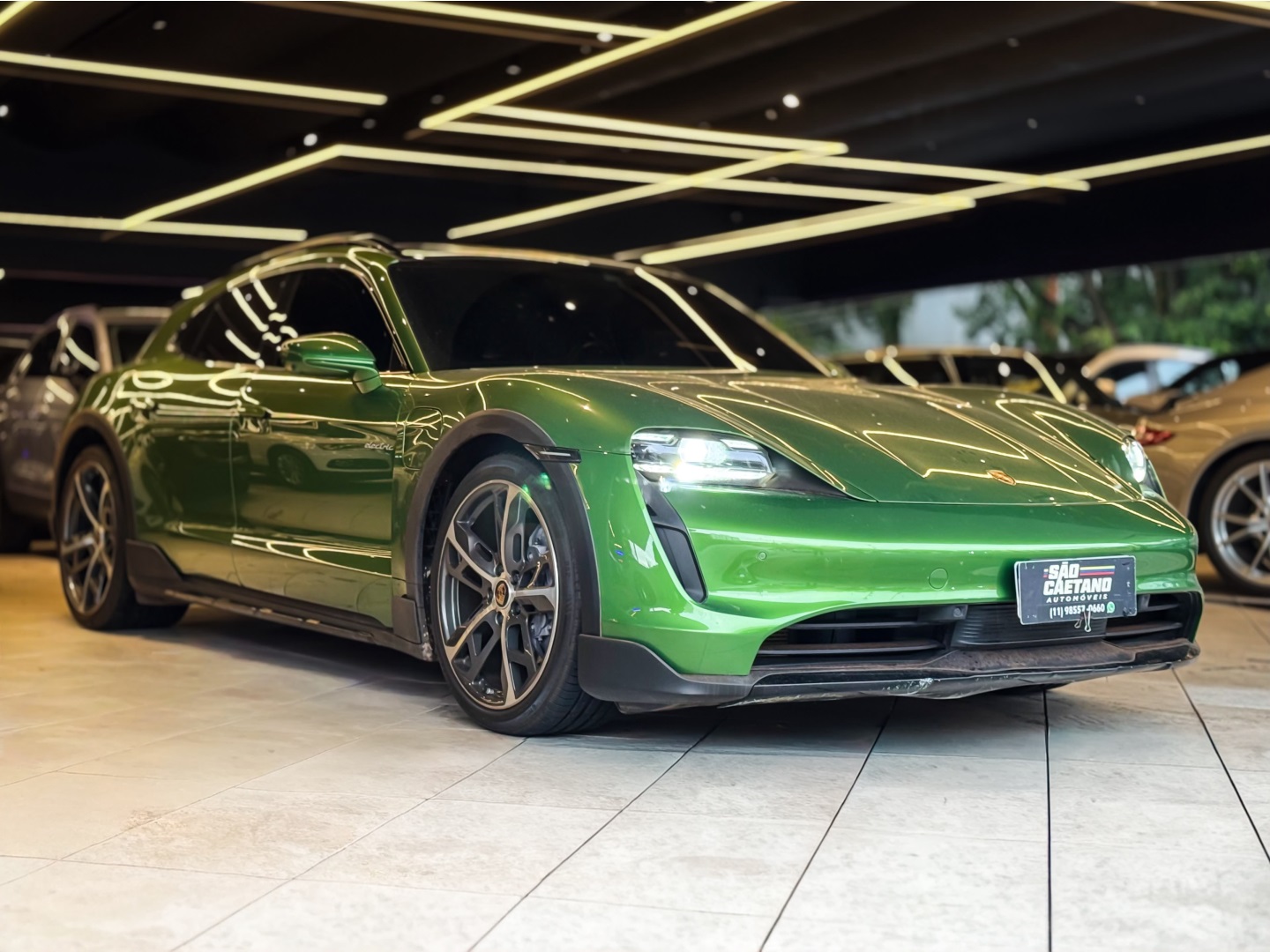 PORSCHE TAYCAN