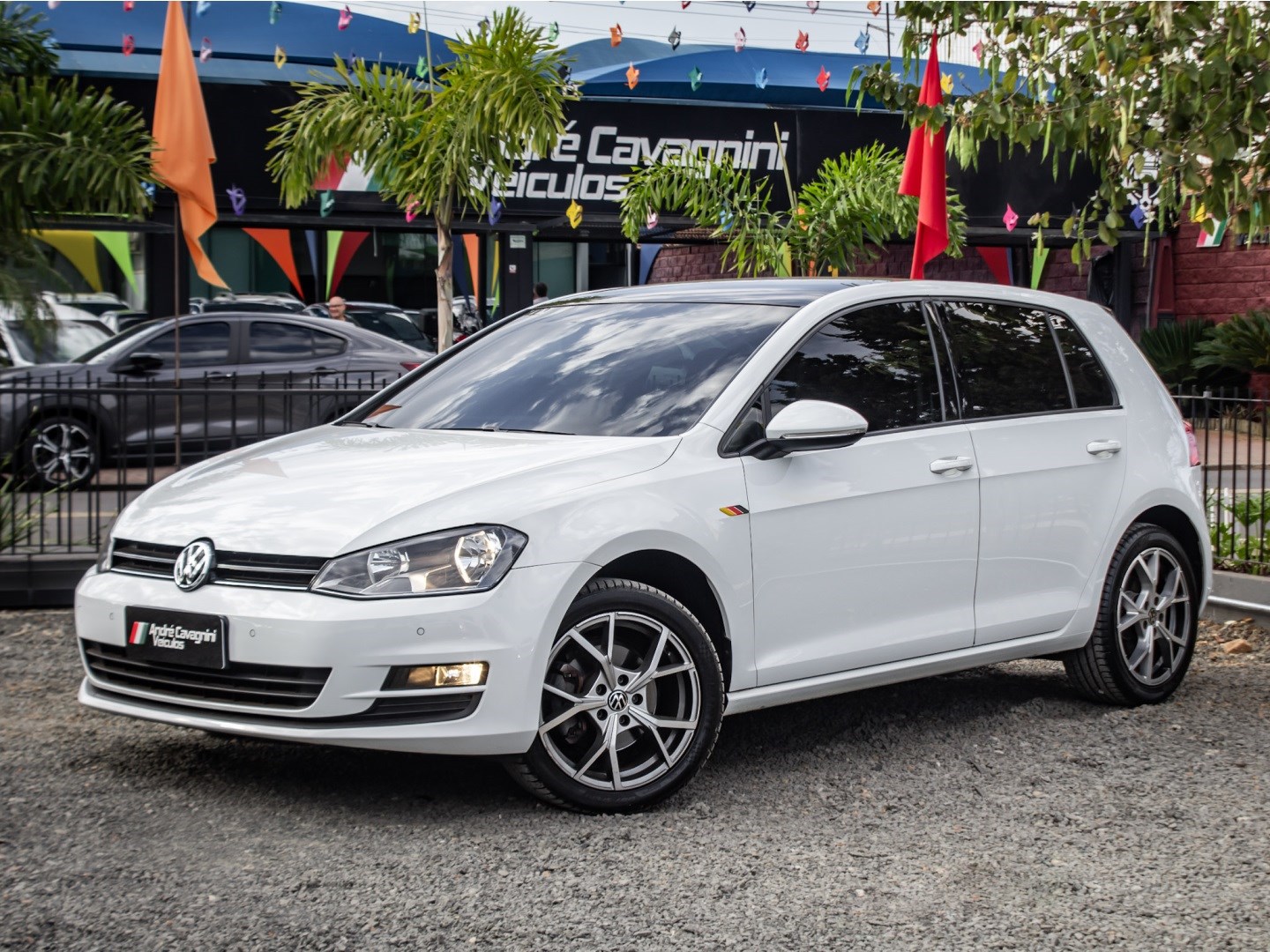 VOLKSWAGEN GOLF