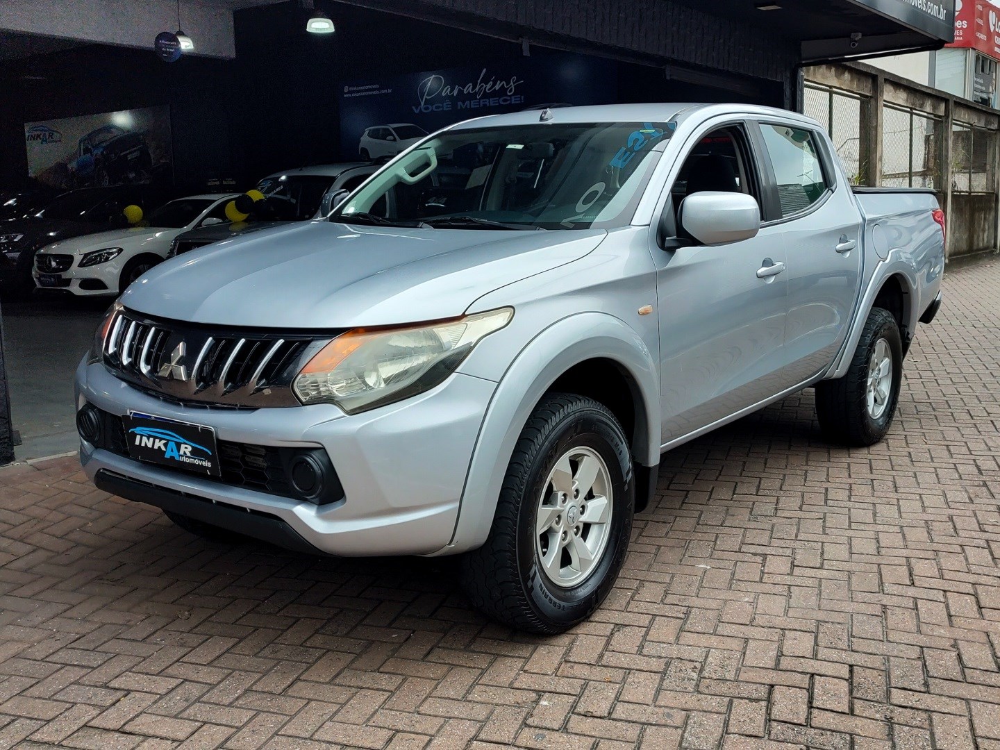 MITSUBISHI L200 TRITON
