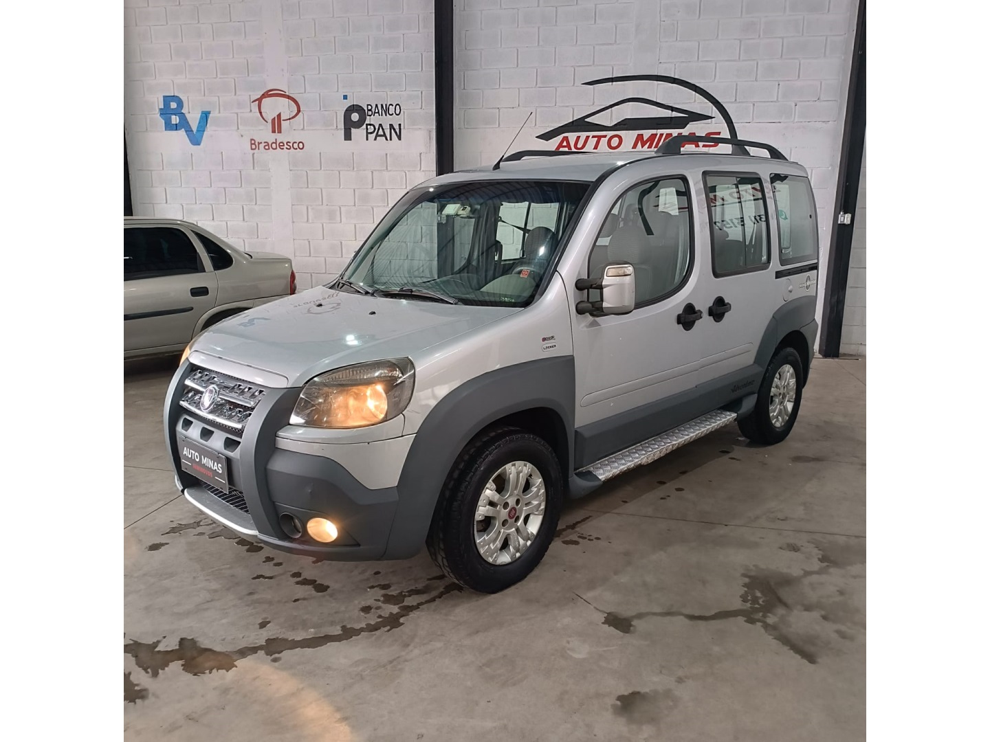 FIAT DOBLO 1.8 MPI ADVENTURE LOCKER 8V FLEX 4P MANUAL