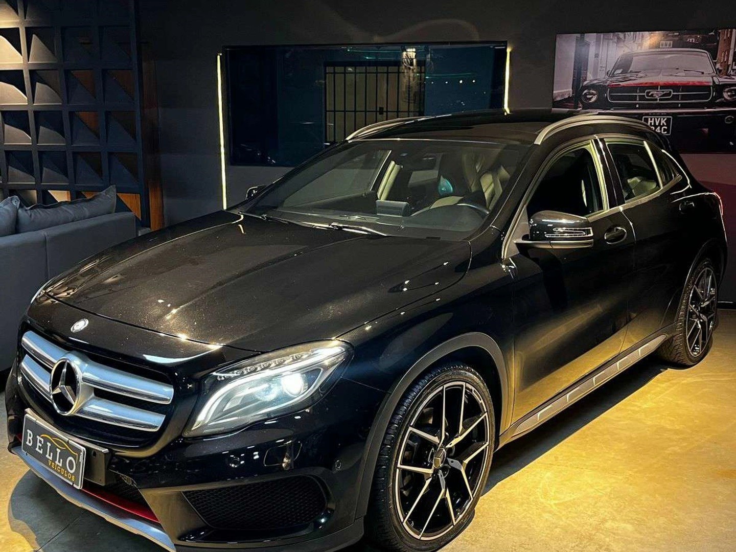 MERCEDES-BENZ GLA 250