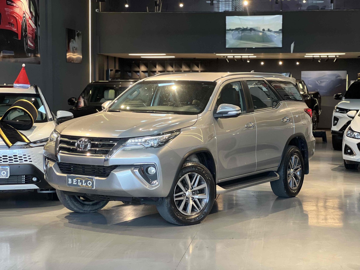 TOYOTA HILUX SW4