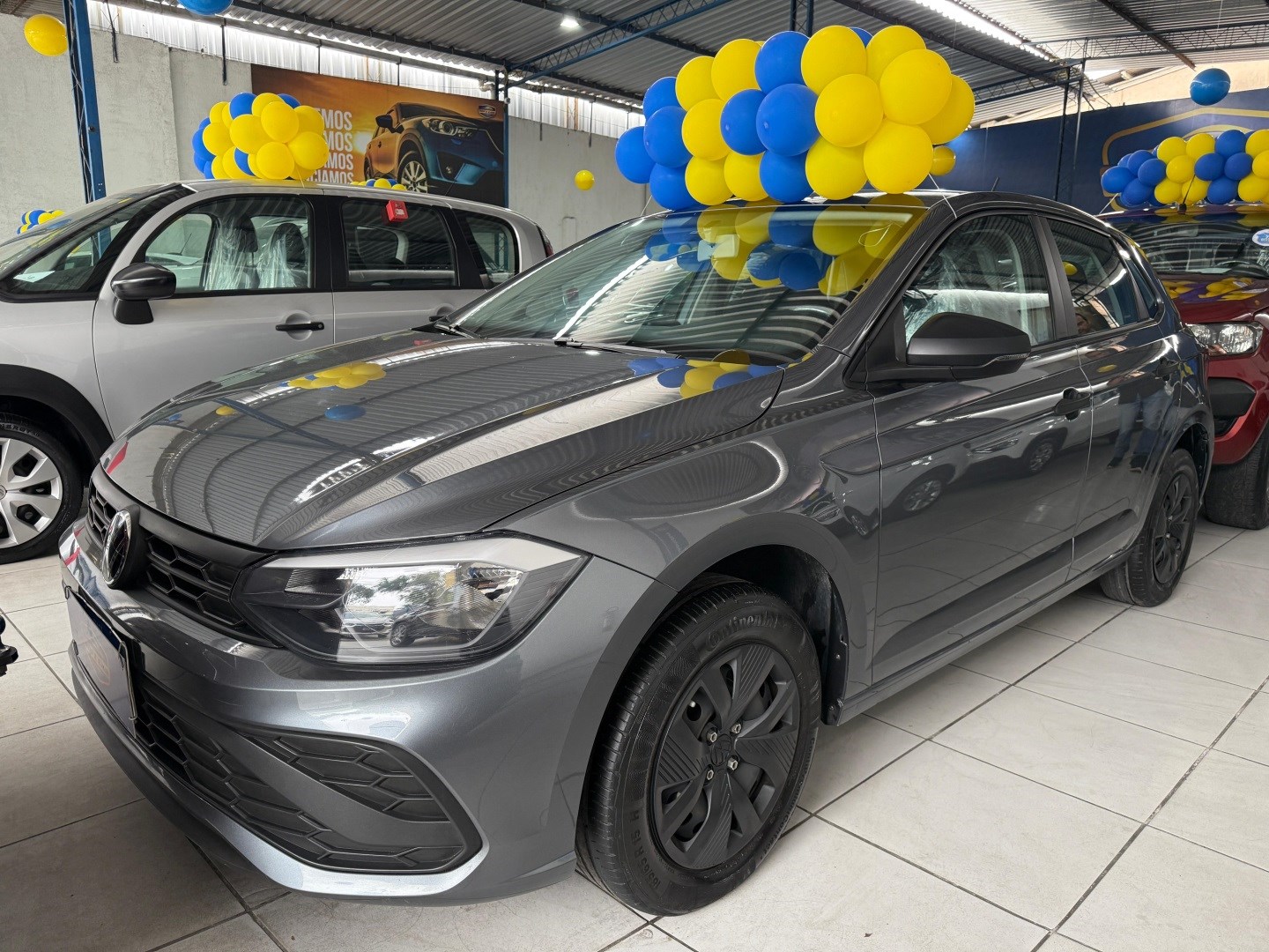 VOLKSWAGEN POLO