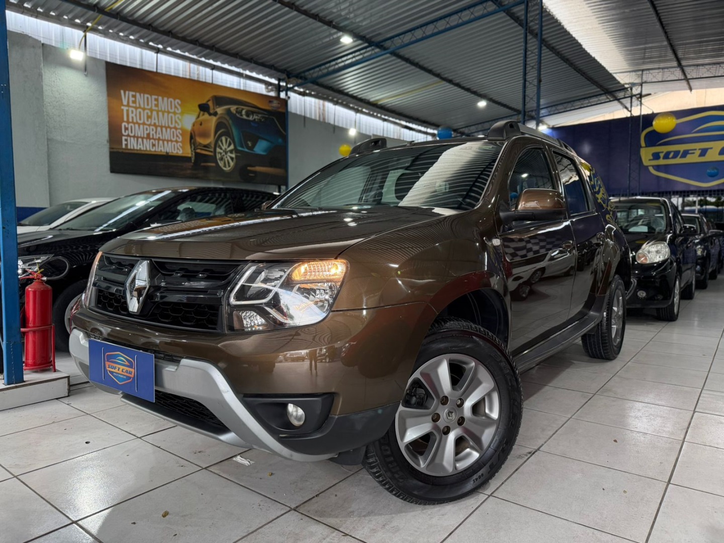 RENAULT DUSTER