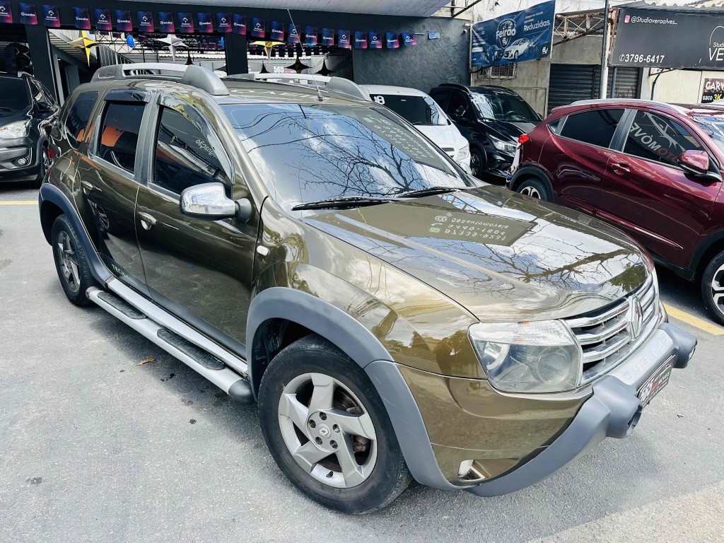 RENAULT DUSTER