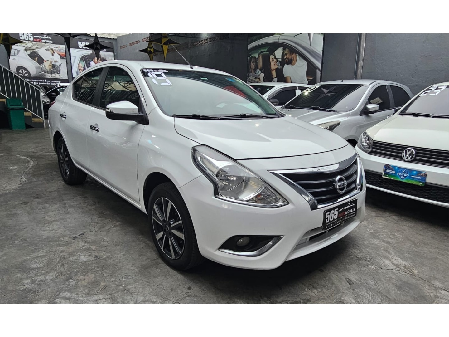 NISSAN VERSA