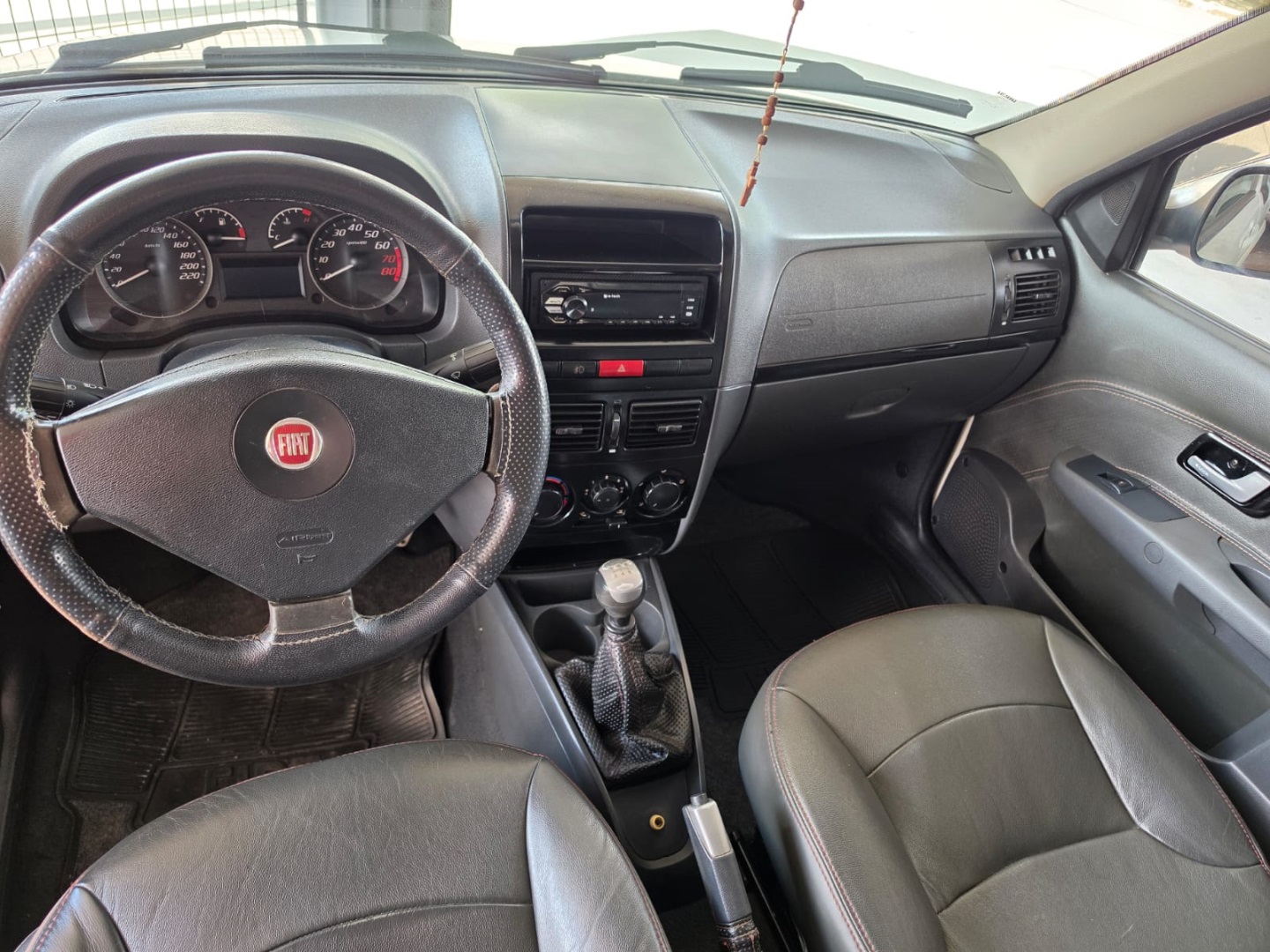Fiat Strada 1.8 MPI Sporting Ce 16V Flex 2P Manual - foto 3