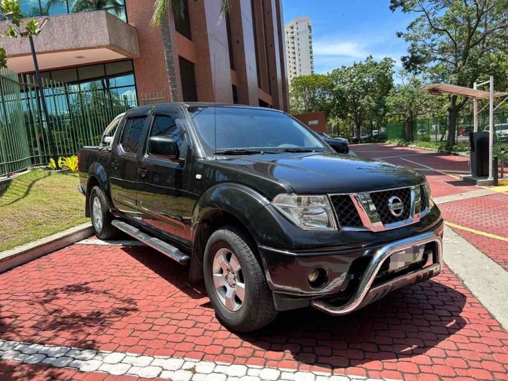 NISSAN FRONTIER