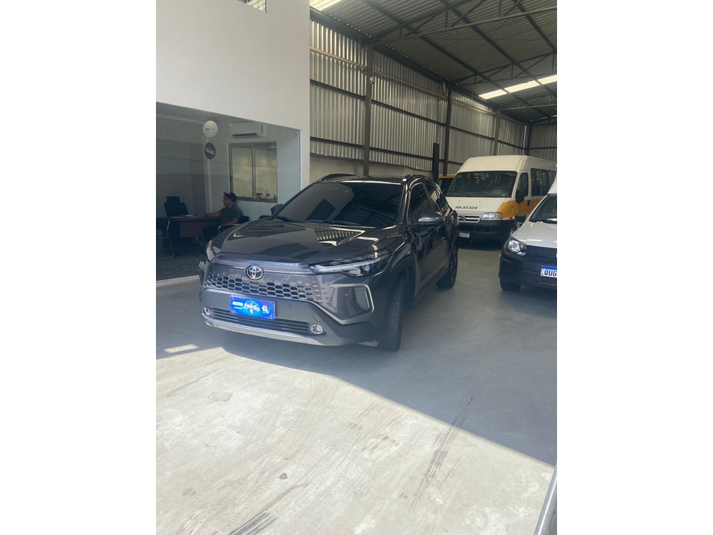 TOYOTA COROLLA CROSS